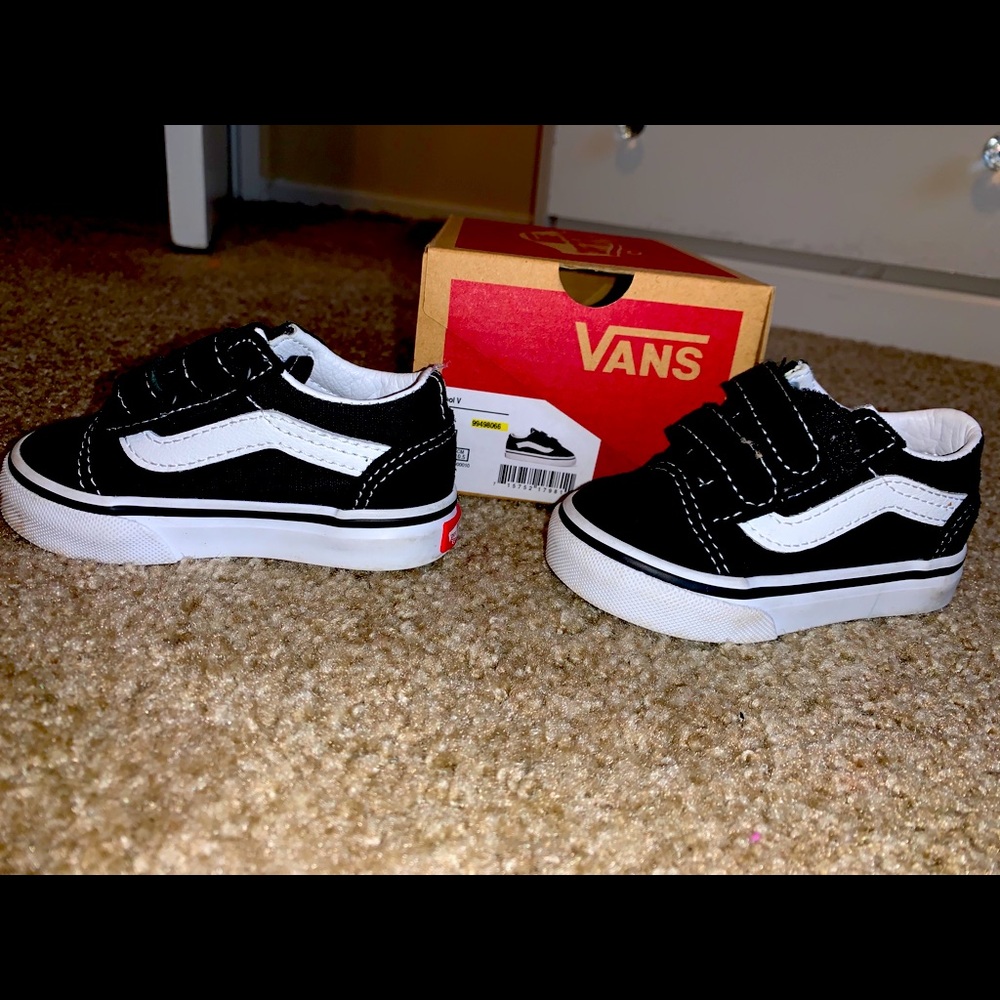Baby vans, only worn once. Great condition